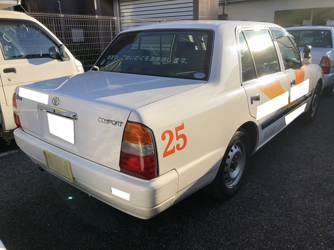 クォンタムジャンプジャパン株式会社 H26年 トヨタ コンフォート普通教習車 Lpg At車